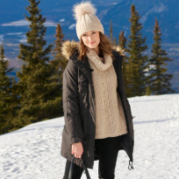 Aritzia Community Paradigm Down Parka - Picture 2 of 16